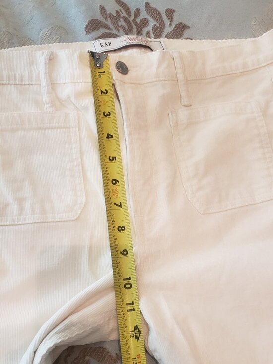 GAP Ivory flare cords - Picture 6 of 7